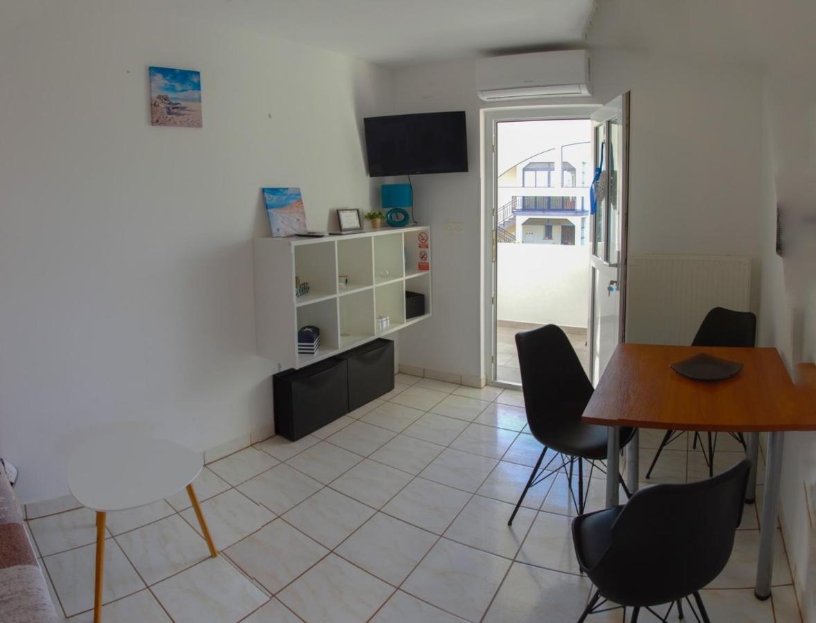 Studio Apartment Zen Murine Room photo